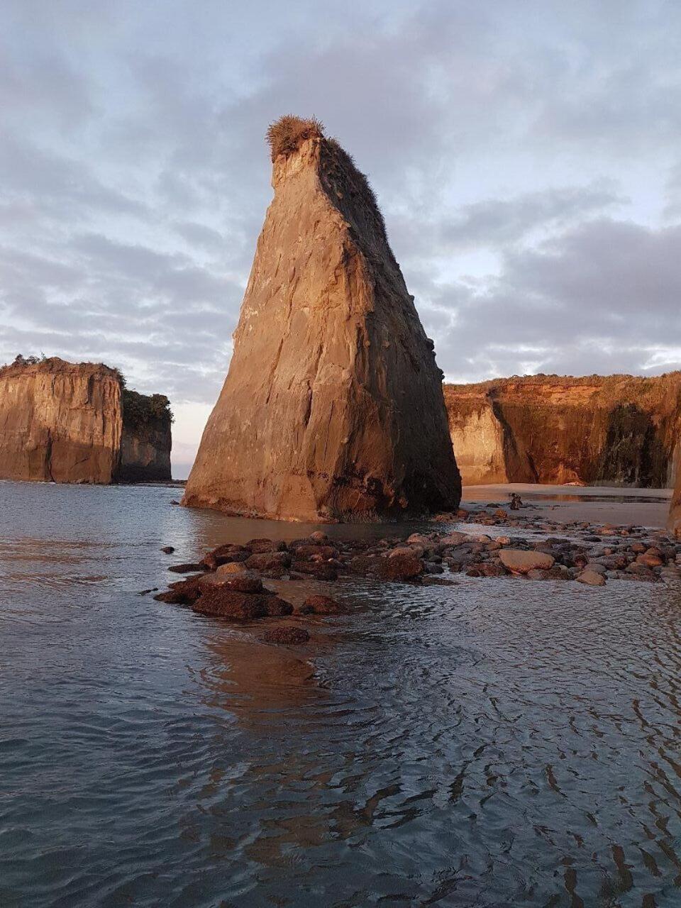 The Hole In The Rock Yurt Hotel Cape Foulwind Exterior photo